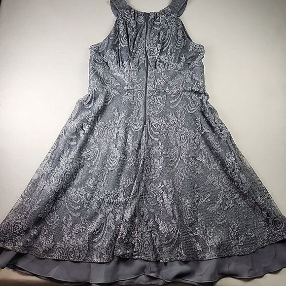 J. Taylor Silver Halter Party Dress Size 14 Floral Lace Shimmer Gathered Waist - Picture 9 of 11